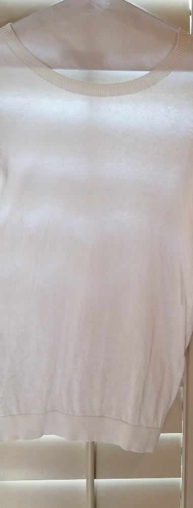 White summer sweater with lacy sleeves EUC
